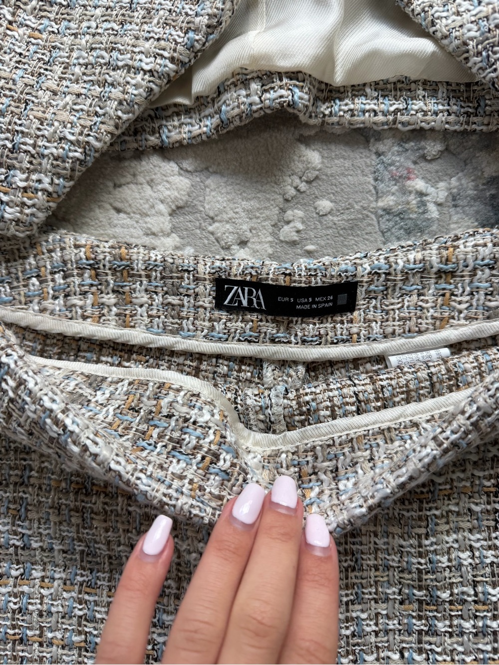 Zara Neutral Tweed Set Double-Breasted Blazer with Gold Buttons and Skort. - Picture 6 of 8